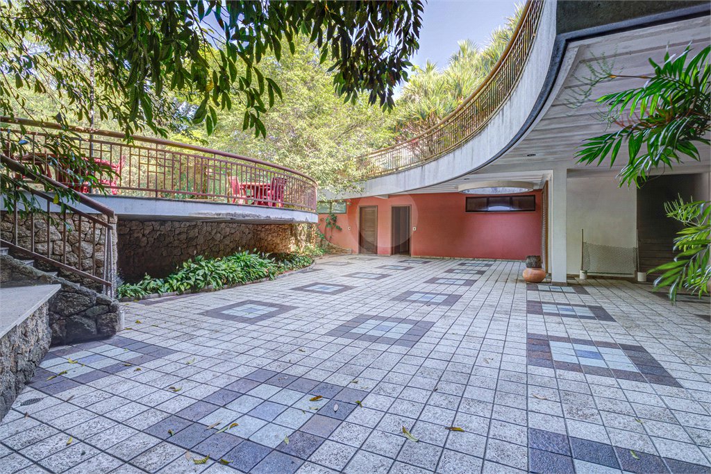 Casa à venda ou para alugar com 4 suítes no condomínio Chácara Flora, São Paulo - SP