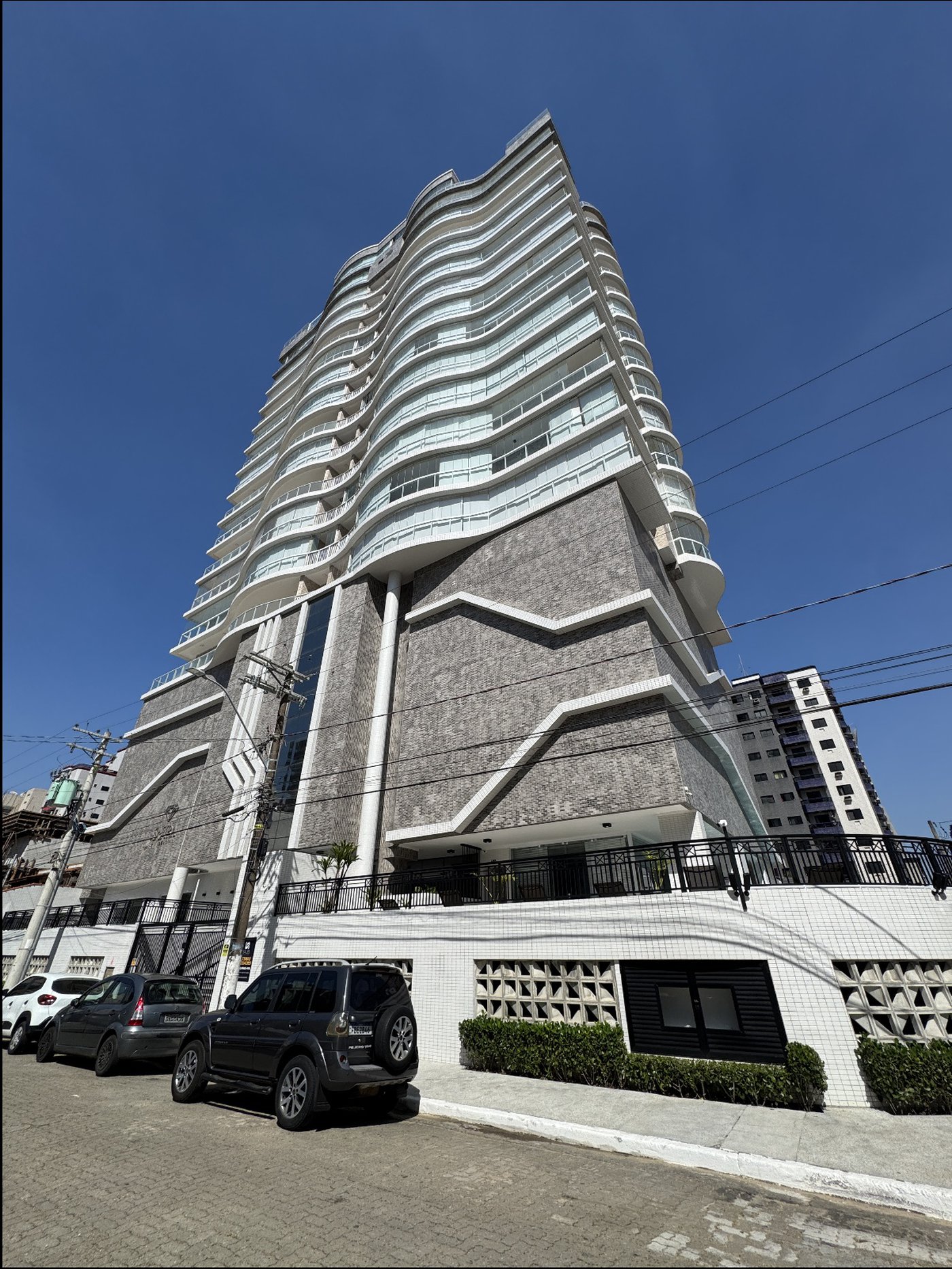🏢 Cobertura Alto Padrão – Residencial Safira – Guilhermina – Praia Grande