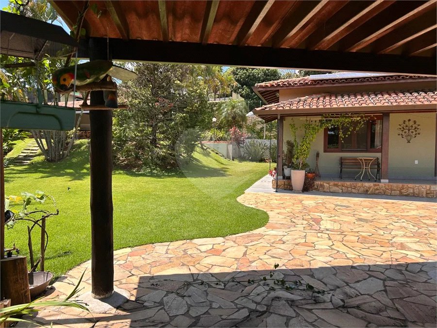 Casa para Venda ou Locação com opção de estar mobiliado no Condomínio Recanto Florido – Vinhedo/SP