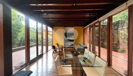 Casa à venda com 3 quartos, sendo 1 suíte,  no condomínio Jardim da Montanha I, Mairiporã - SP