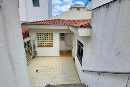 Sobrado à venda com 4 quartos, sendo 1 suíte,  em Jardim São Bento, São Paulo, SP
