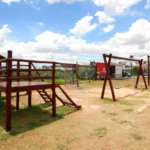 Casa à venda com 3 quartos, sendo 1 suíte, no condomínio Horto Florestal Villagio, Sorocaba - SP
