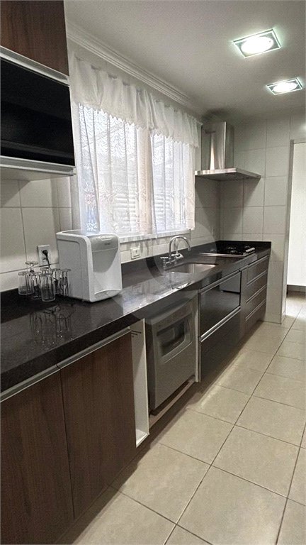 Casa à venda com 4 quartos, sendo 2 suítes, no condomínio Chácara das Palmeiras Imperiais, Jundiaí - SP