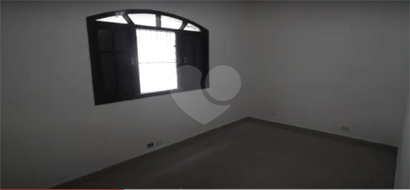 Casa à venda com 3 quartos, sendo 2 suítes,  no condomínio Não, São Paulo - SP