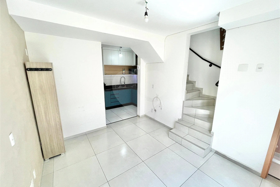 Casa à venda com 2 suítes no condomínio Residêncial Antuérpia, São Paulo - SP