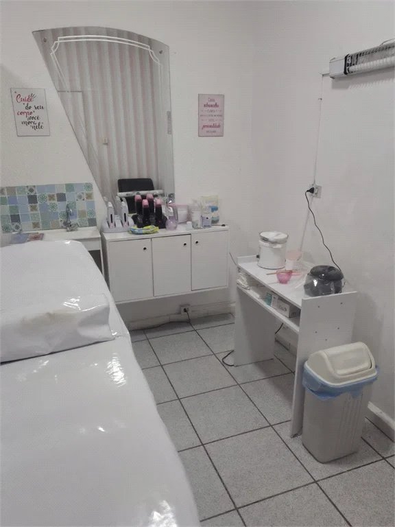 Salão à venda em Bela Vista, Osasco, SP