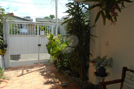 Casa Térrea à venda com 3 quartos em Campo Belo, São Paulo, SP