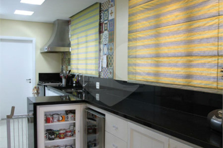 Apartamento à venda com 3 suítes em Campo Belo, São Paulo, SP