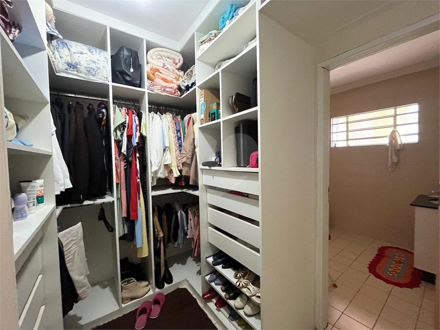 Casa à venda com 4 quartos, sendo 2 suítes, em Chapada Grande, Itapetininga, SP