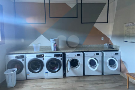 Apartamento à venda com 2 quartos, sendo 1 suíte,  no Centro, Araraquara, SP