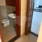 Casa à venda ou para alugar com 4 quartos, sendo 2 suítes, no condomínio Tereza Cristina, Jundiaí - SP