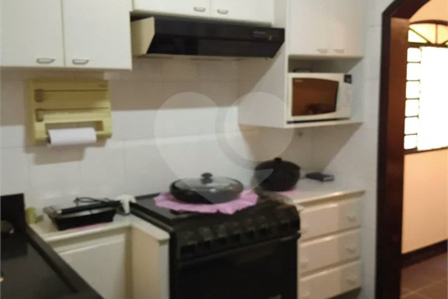 Sobrado à venda com 3 quartos, sendo 1 suíte, em Conjunto Residencial Vista Verde, São Paulo, SP