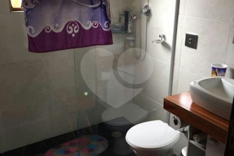 Sobrado à venda com 3 quartos, sendo 1 suíte, em Jardim Virginia Bianca, São Paulo, SP