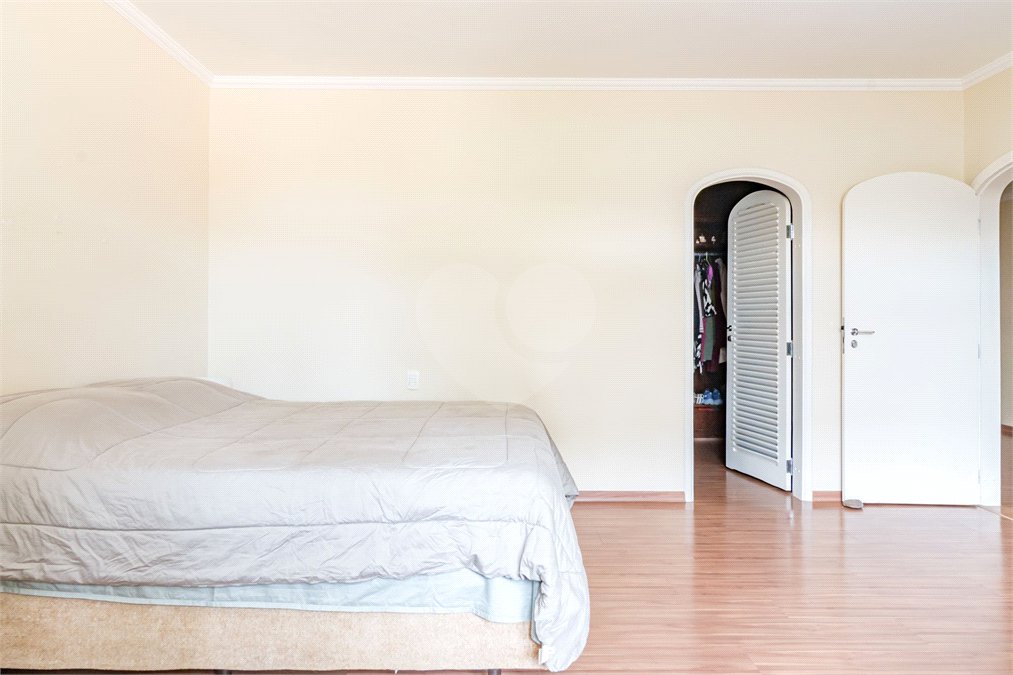 Casa à venda com 4 suítes no condomínio Residencial Chácara Monte Alegre, São Paulo - SP