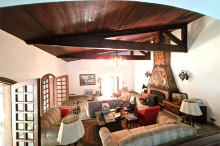 Casa Térrea à venda com 5 quartos, sendo 3 suítes, em Granja Julieta, São Paulo, SP