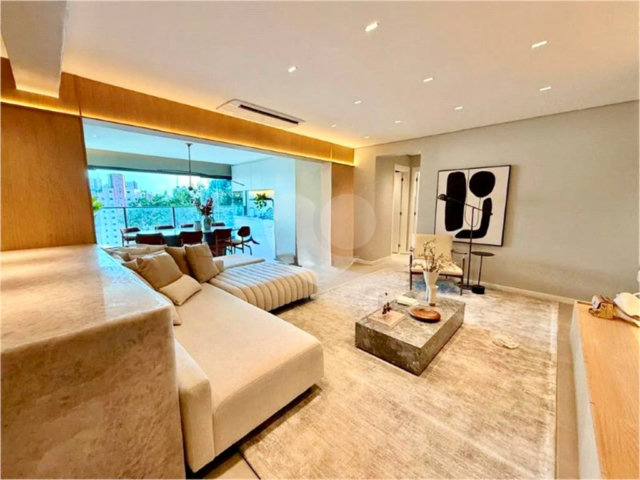 Apartamento à venda com 3 suítes em Perdizes, São Paulo, SP