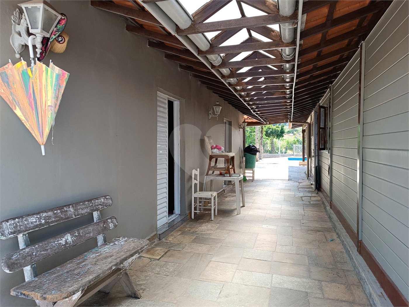 Casa à venda com 5 quartos, sendo 3 suítes, em Jardim Villaça, São Roque, SP