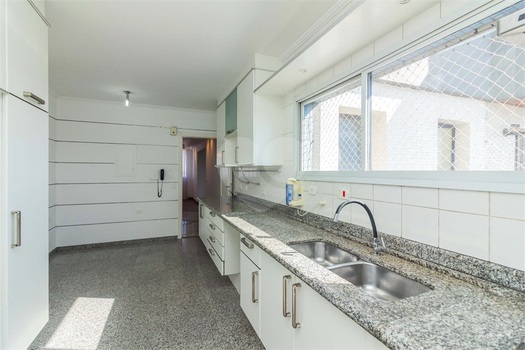 Duplex à venda com 1 quarto, sendo 3 suítes, em Vila Paulicéia, São Paulo, SP