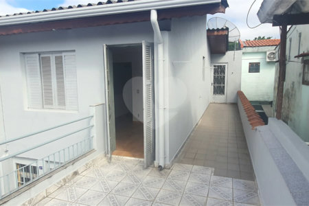 Sobrado à venda com 3 quartos em Vila Nilo, São Paulo, SP