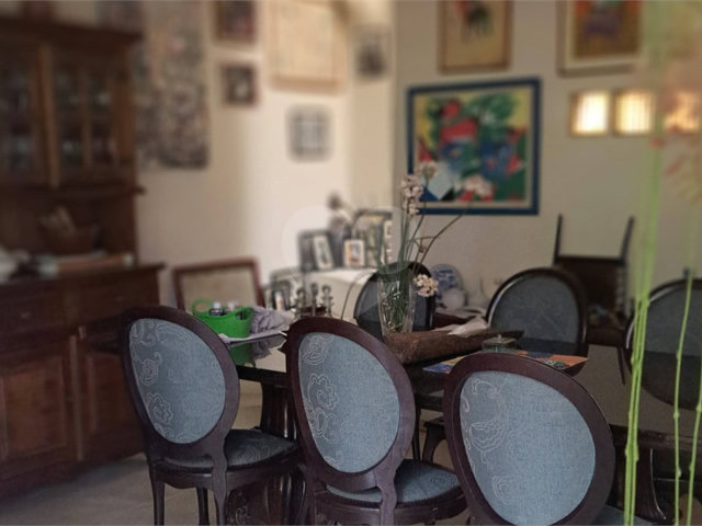 Casa de Vila à venda com 4 quartos, sendo 1 suíte,  em Vila Olímpia, São Paulo, SP