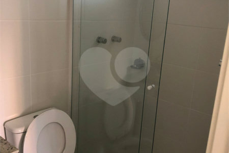 Apartamento à venda com 3 quartos, sendo 1 suíte,  em Brás, São Paulo, SP