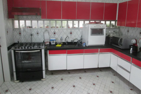 Casa à venda com 4 quartos, sendo 2 suítes,  em Jardim Guedala, São Paulo, SP