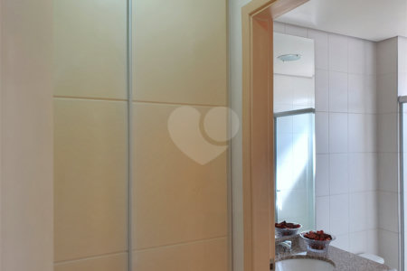 Apartamento à venda com 4 suítes em Jardim Marajoara, São Paulo, SP