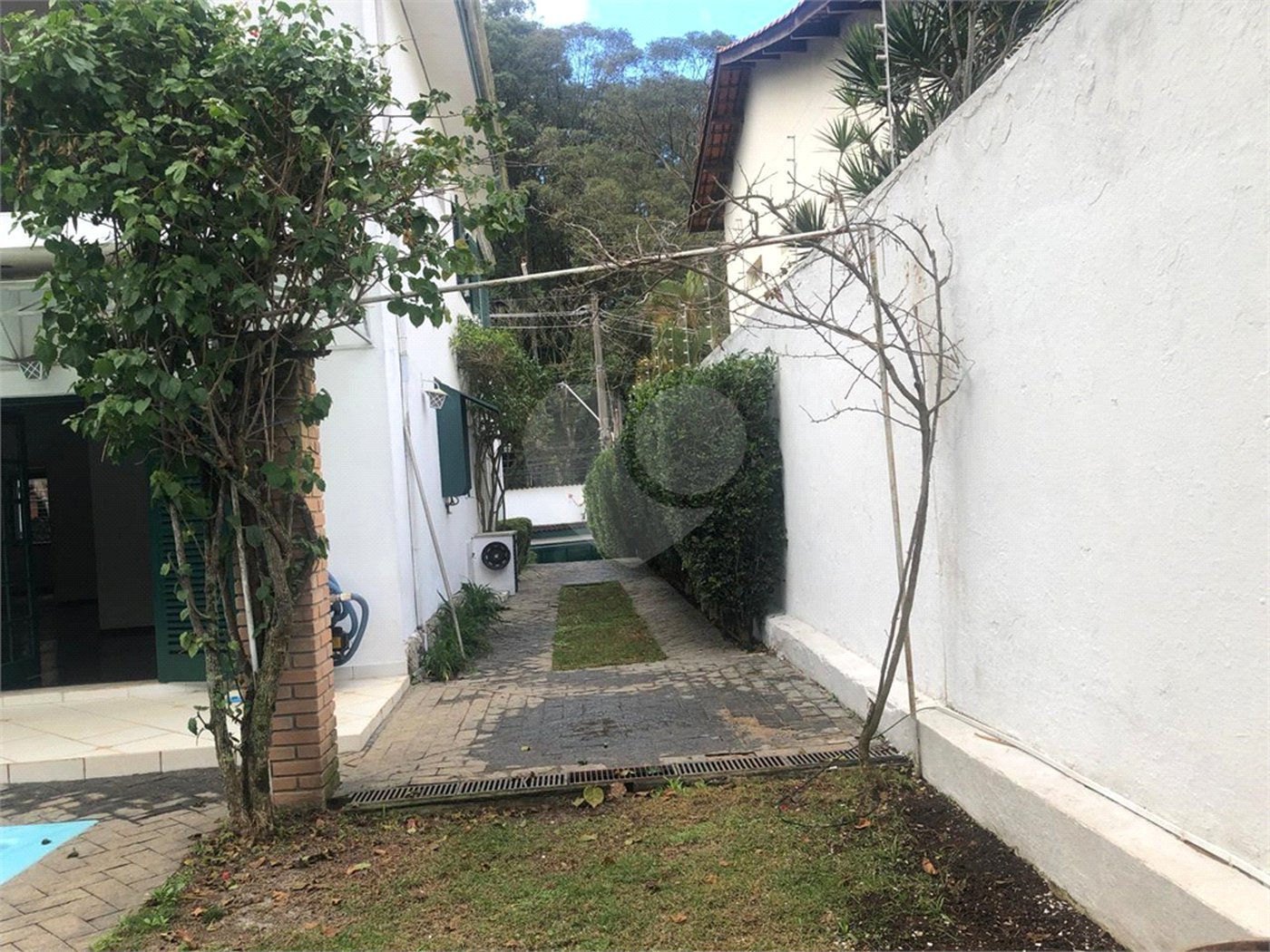 Sobrado à venda com 3 quartos, sendo 1 suíte,  em Panamby, São Paulo, SP