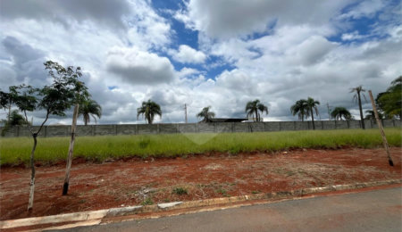 Terreno à venda no condomínio Residencial Quinta das Palmeiras, Itapetininga - SP
