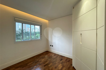 Apartamento à venda com 3 quartos, sendo 1 suíte, em Vila Leopoldina, São Paulo, SP
