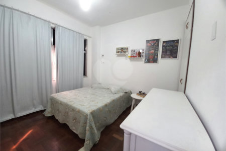 Cobertura à venda com 5 quartos, sendo 2 suítes,  em Grajaú, Rio de Janeiro, RJ