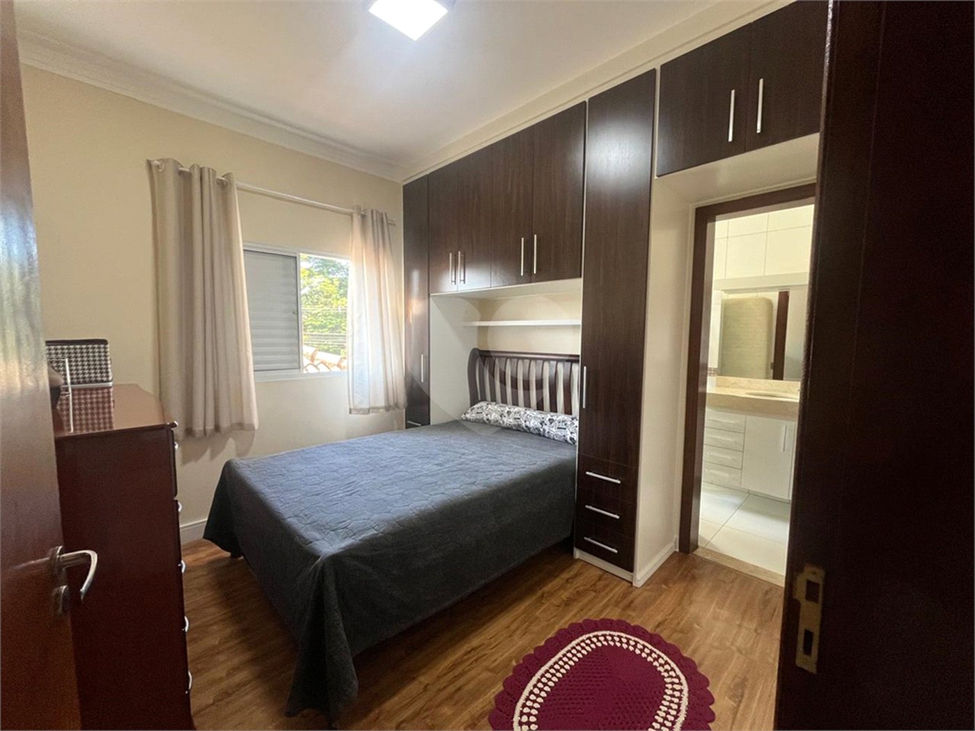 Casa à venda com 3 suítes no condomínio Lago da Serra, Araçoiaba da Serra - SP