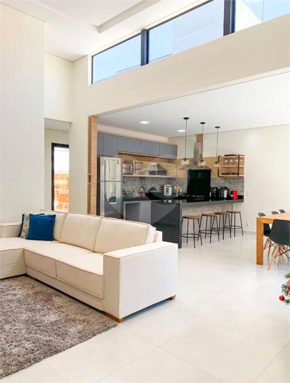 Casa à venda com 3 suítes no condomínio Mantova, Indaiatuba - SP