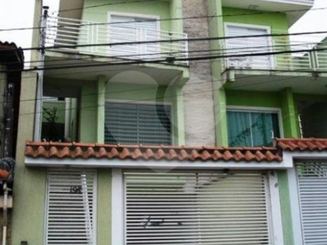 Sobrado à venda com 3 suítes em Parada Inglesa, São Paulo, SP
