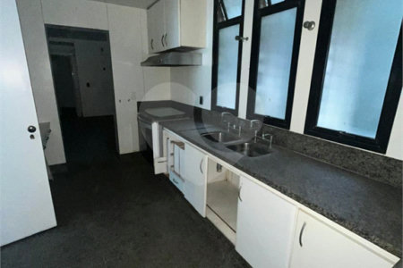 Apartamento à venda com 4 quartos, sendo 2 suítes, em Vila Nova, Cabo Frio, RJ