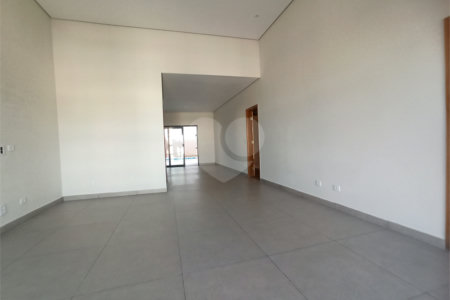 Casa à venda com 3 quartos, sendo 1 suíte, no condomínio Buona Vita, Atibaia - SP