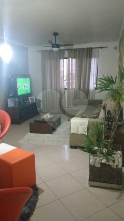 Sobrado à venda com 3 quartos, sendo 1 suíte, em Vila Guilherme, São Paulo, SP