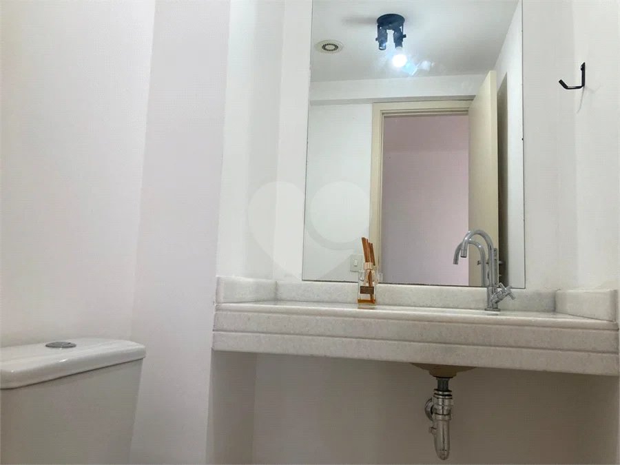 Apartamento para alugar com 4 quartos, sendo 2 suítes, em Jardim Marajoara, São Paulo, SP
