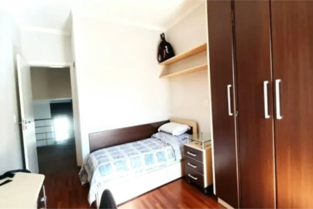 Casa à venda com 3 suítes no condomínio Recanto dos Paturis, Vinhedo - SP
