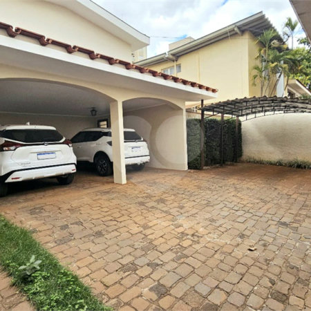 Sobrado à venda com 3 quartos, sendo 1 suíte, em Jardim Sumaré, Ribeirão Preto, SP