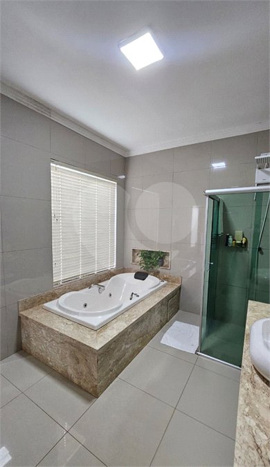 Casa à venda com 2 suítes no Centro, Ponta Porã, MS