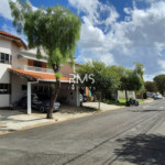 Casa à venda com 3 suítes no condomínio Granja Olga II, Sorocaba - SP