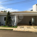 Casa à venda com 3 quartos, sendo 1 suíte,  no condomínio Residencial Eldorado, São Carlos - SP