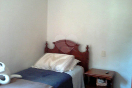 Casa à venda com 4 quartos, sendo 2 suítes, em Jardim Pinheiros, São Paulo, SP