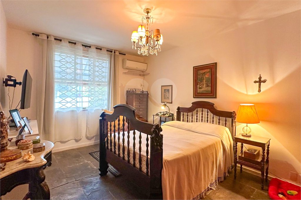 Cobertura à venda com 7 quartos, sendo 3 suítes,  em Lagoa, Rio de Janeiro, RJ