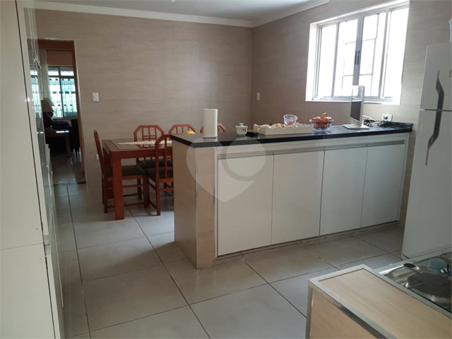 Sobrado à venda com 3 quartos em Jardim Franca, São Paulo, SP