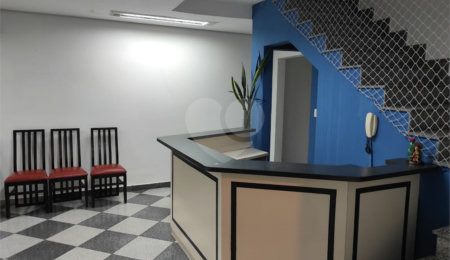 Sobrado à venda com 4 quartos em Brooklin, São Paulo, SP