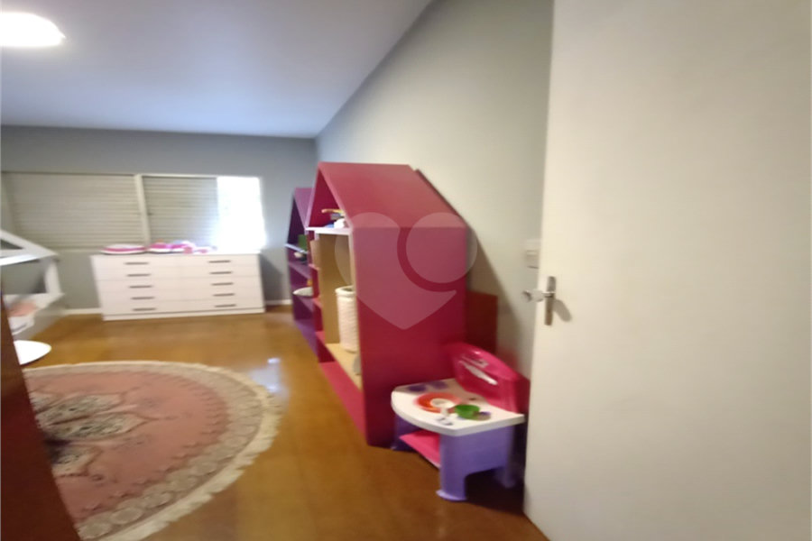 Casa à venda com 4 quartos, sendo 1 suíte, em Santana, São Paulo, SP