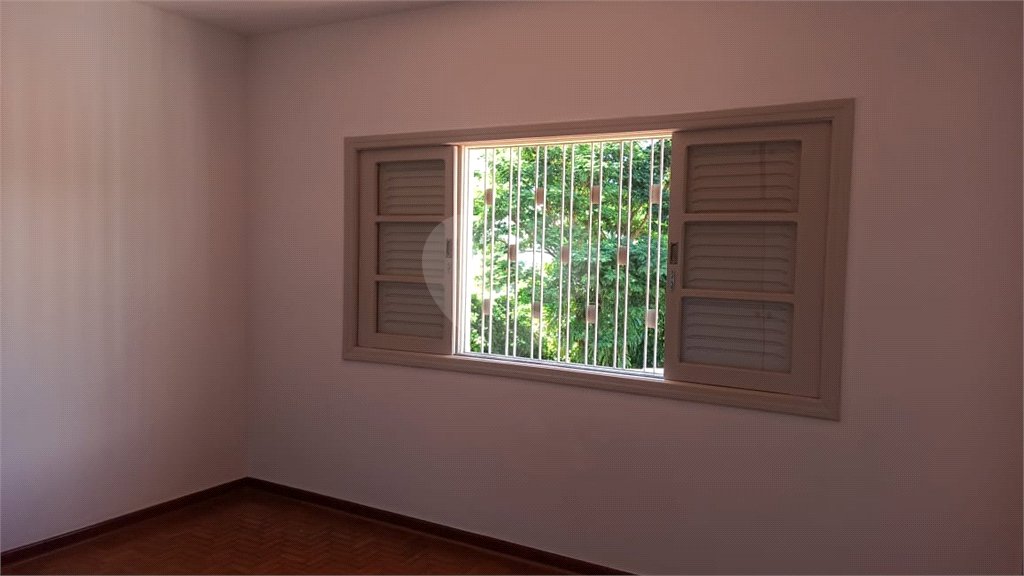 Casa à venda com 4 quartos, sendo 1 suíte, em Vila Santista, Atibaia, SP