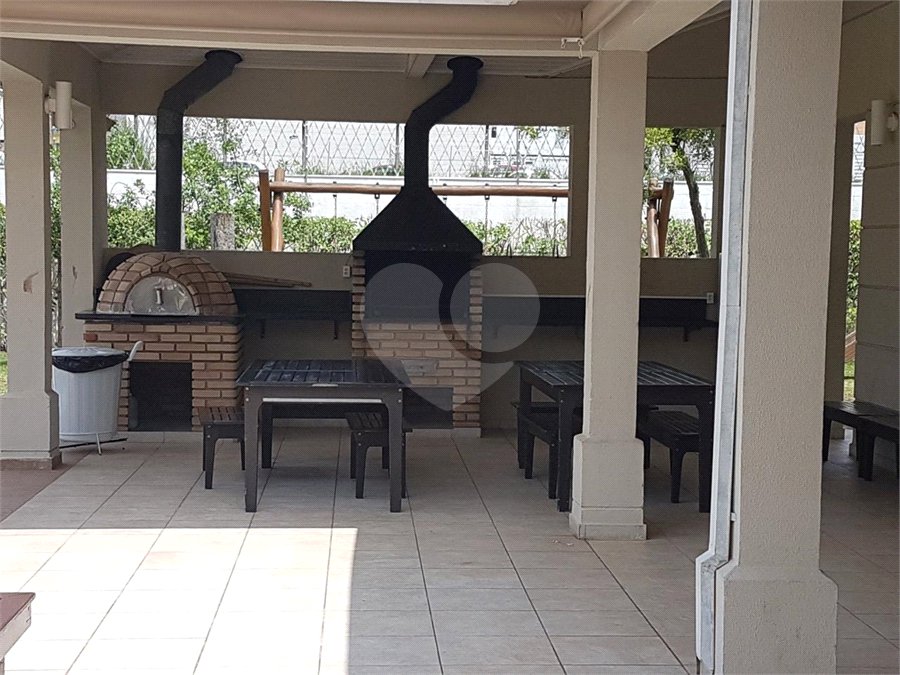 Casa à venda com 3 quartos, sendo 1 suíte, no condomínio Villa das Flores, Mogi das Cruzes - SP
